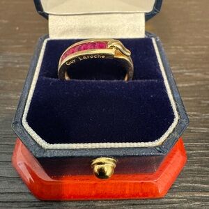 Guy Laroche 18kt Gold Ring with Rubies